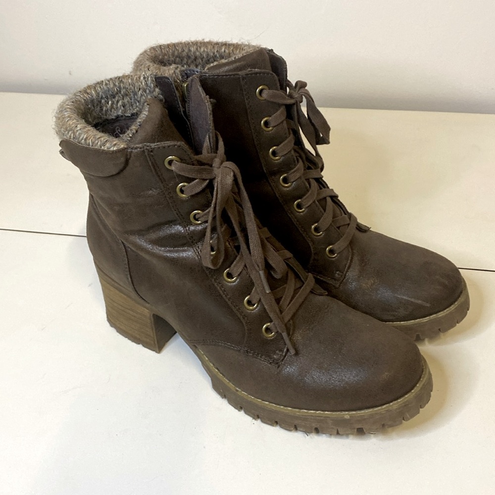 Brown lace up boots